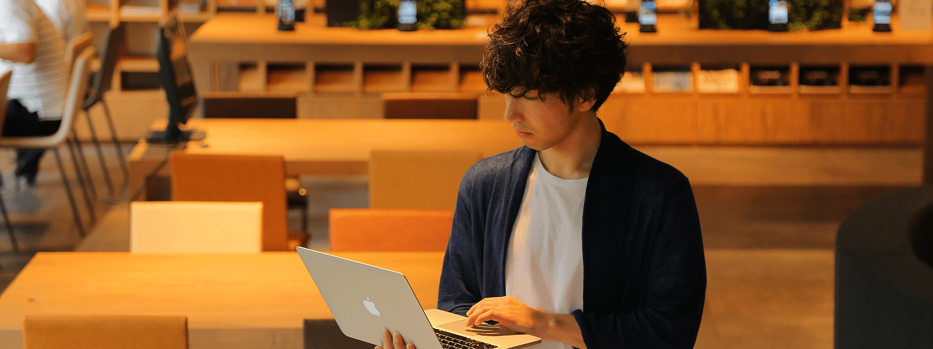 Hiroyuki M.